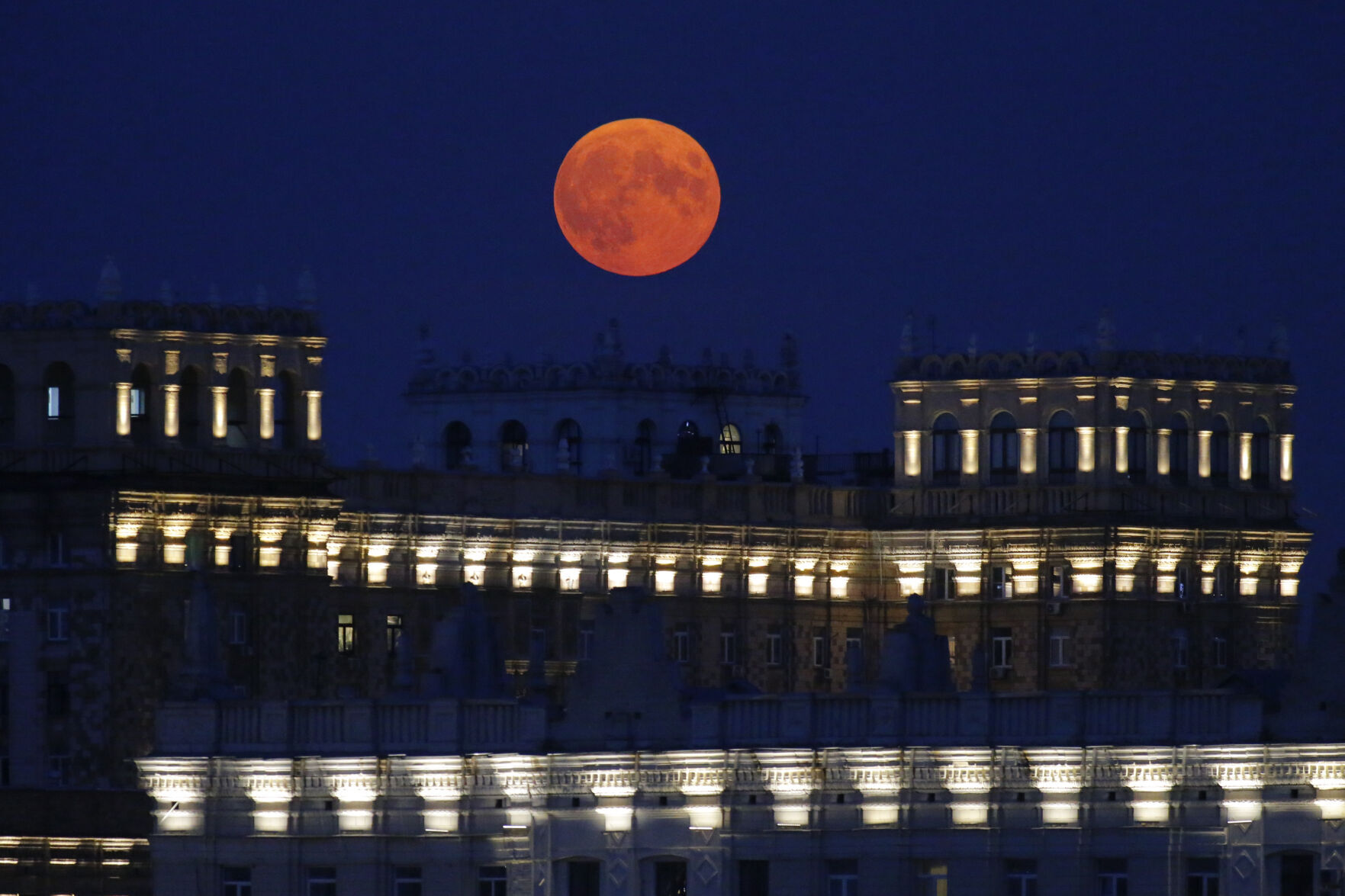 Russia Full Moon